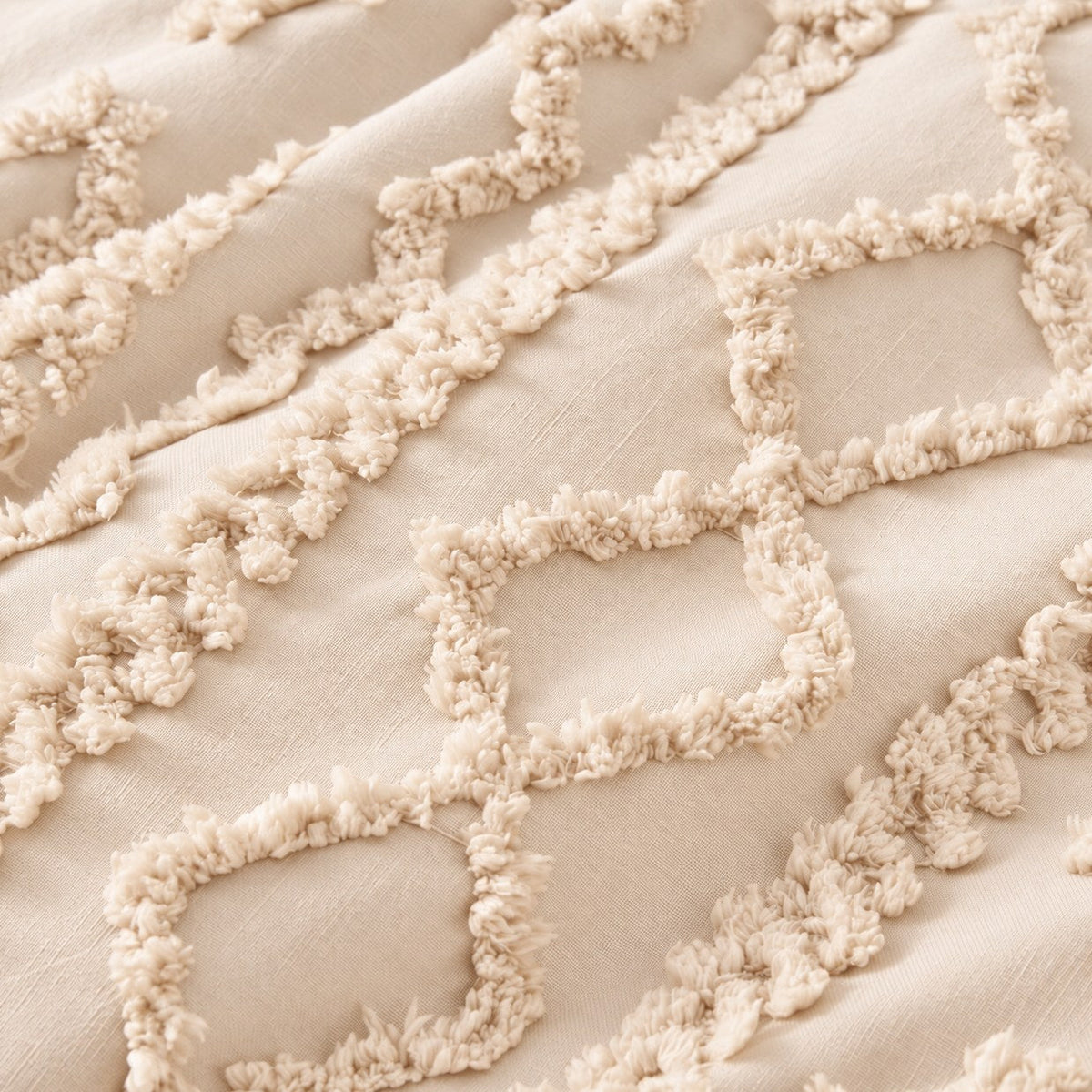 Tufted comforter detail, Oatmilk